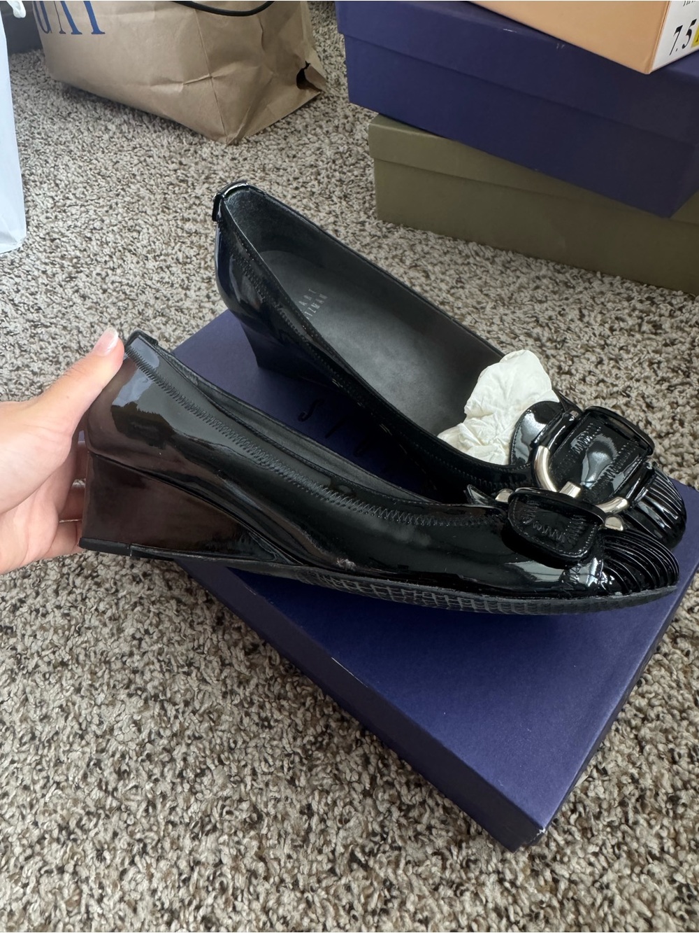 Stuart Weitzman Black Patent Leather Buckle Pleatolo Wedge - Picture 2 of 5